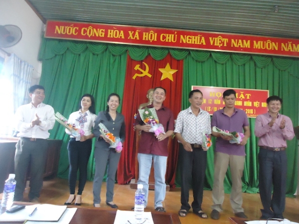 BÙ NHO TỔ CHỨC HỌP MẶT DOANH NGHIỆP, HỘ KINH DOANH TRÊN ĐỊA BÀN XÃ.