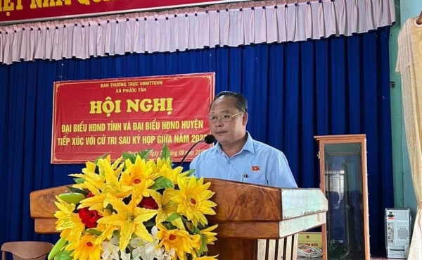 Đại biểu Hội đồng nhân dân tỉnh và Đại biểu Hội đồng nhân dân huyện tiếp xúc cử tri tại 2 xã Phước Tân và Long Hà