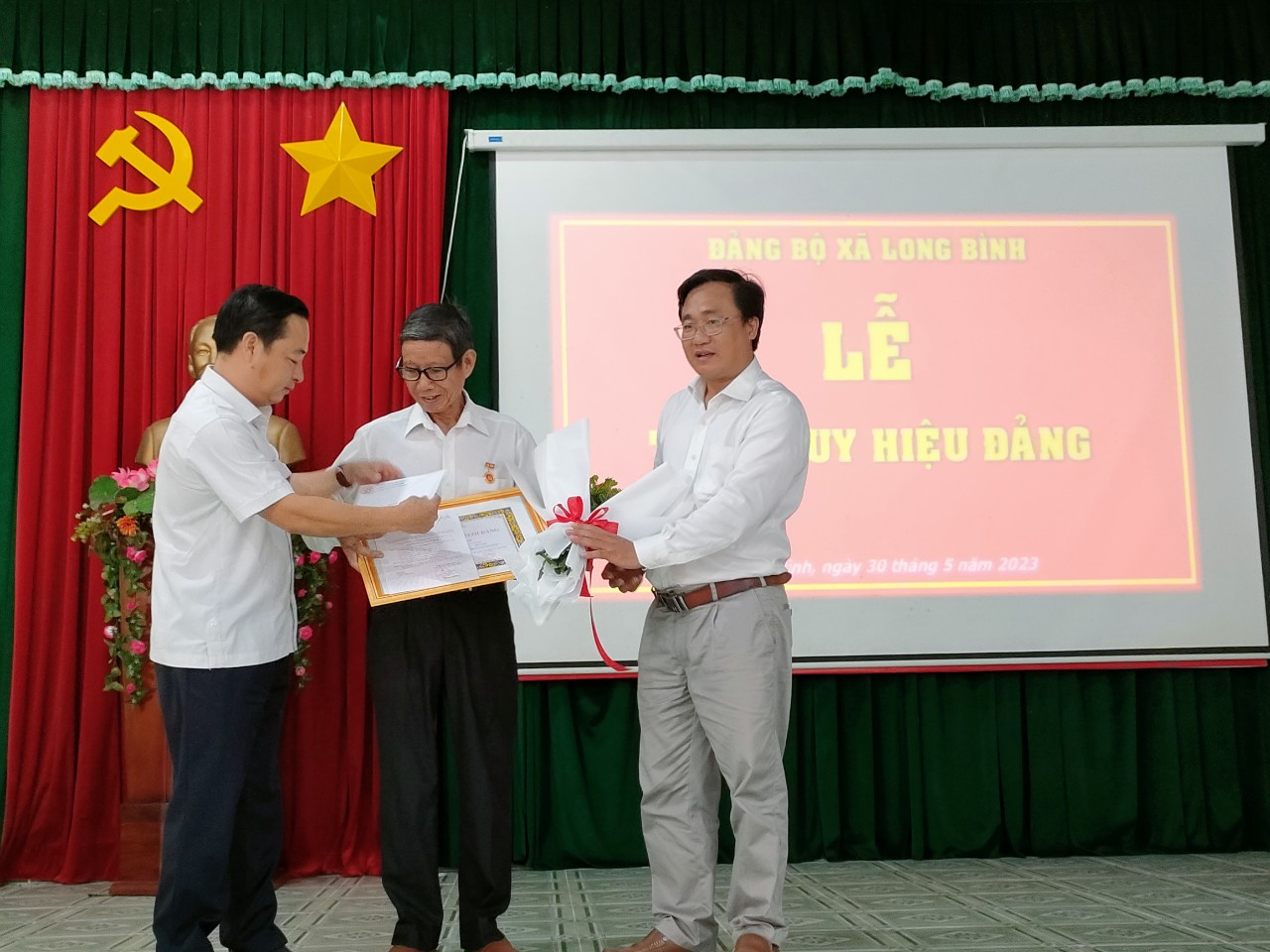 Đảng bộ xã Long Bình sơ kết giữa nhiệm kỳ thực hiện Nghị quyết Đại hội Đảng bộ xã khóa VI, nhiệm kỳ 2020-2025