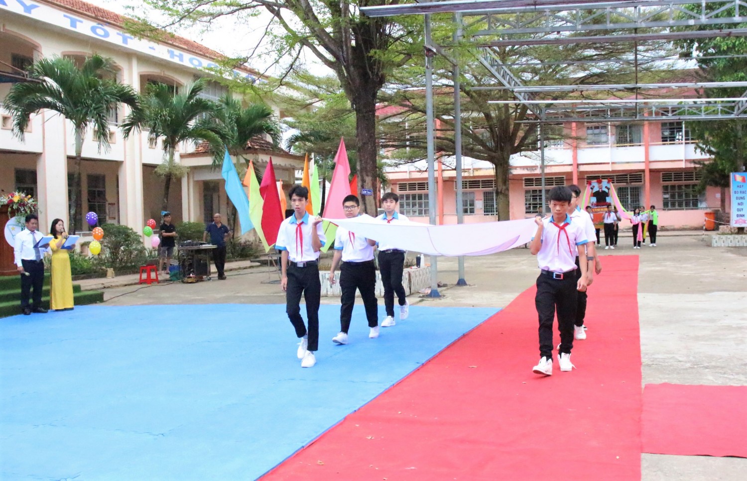 CHÙM ẢNH KHAI MẠC HỘI KHỎE PHÙ ĐỔNG HUYỆN PHÚ RIỀNG LẦN THỨ IV NĂM 2023.