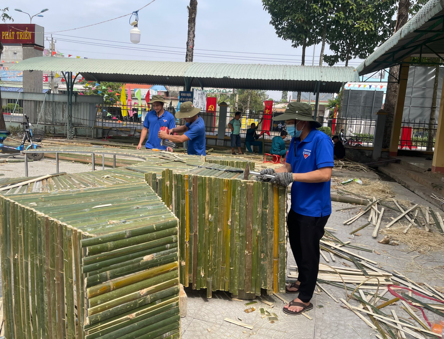CÁC XÃ TRÊN ĐỊA BÀN HUYỆN PHÚ RIỀNG TẤT BẬT CHUẨN BỊ NGÀY HỘI GIAO QUÂN.