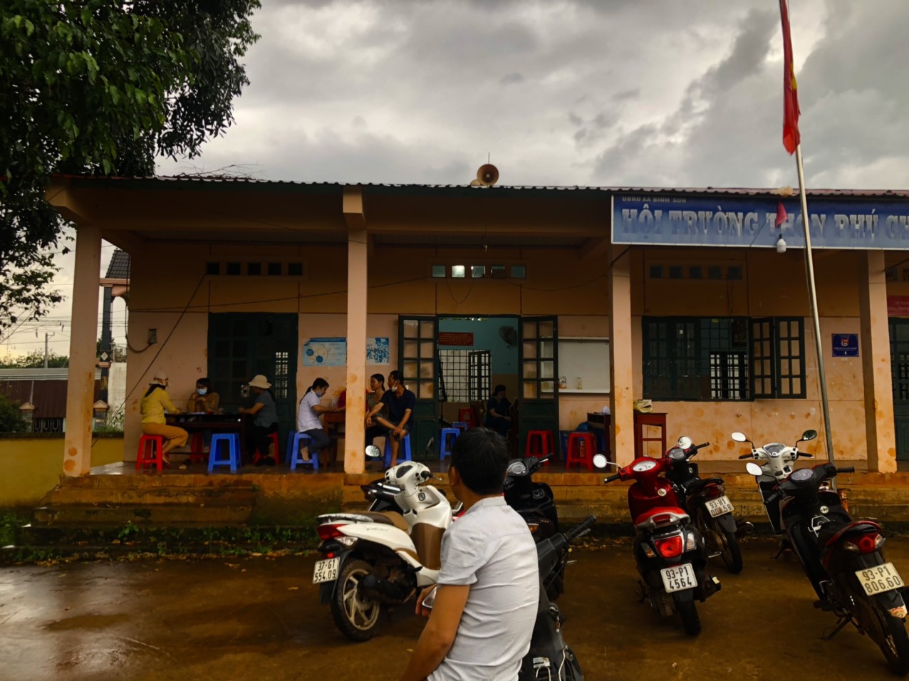 CÁC XÃ TRÊN ĐỊA BÀN HUYỆN PHÚ RIỀNG NỖ LỰC BAO PHỦ VẮC XIN PHÒNG COVID-19 TRONG TÌNH HÌNH MỚI
