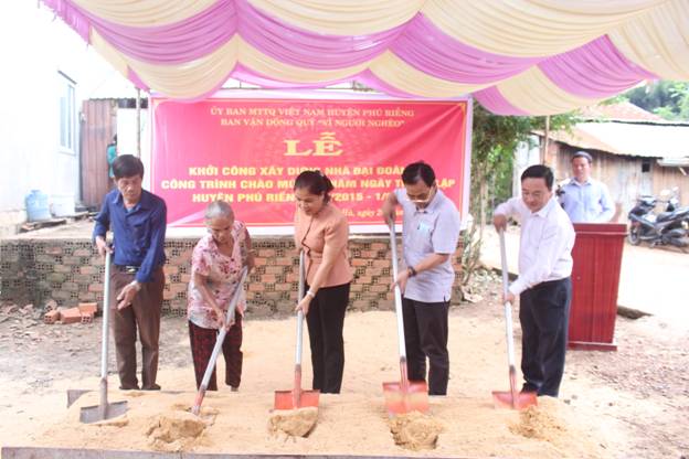 Huyện Phú Riềng: Khởi công, bàn giao 03 căn nhà đại đoàn kết cho người nghèo, hộ đồng bào dân tộc thiểu số